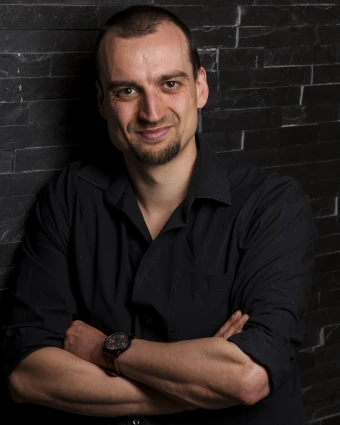 Porträt von Michael Strübing, KI-Berater und Softwareentwickler bei SmartLife – Online